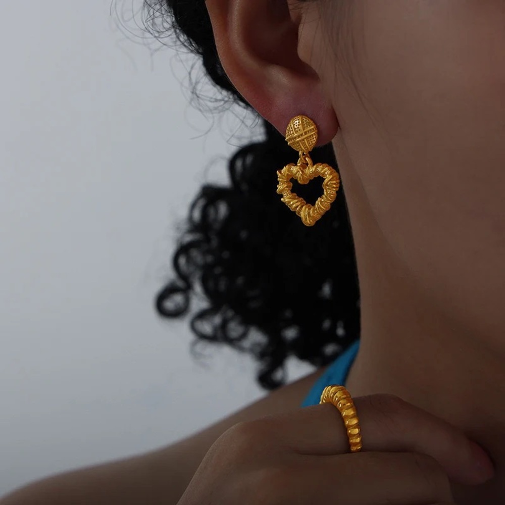 NEW💎18K Gold Plated Vintage Heart Earrings*Drop Earrings - Picture 5 of 6